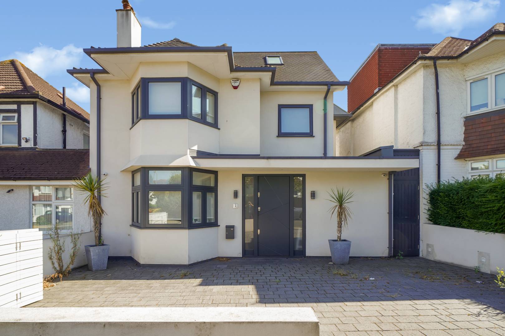 Luxury Family Home Elliot Road, Hendon